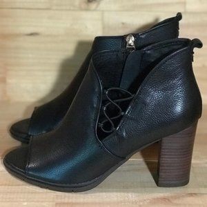 Lucca Lane Finly Shooties